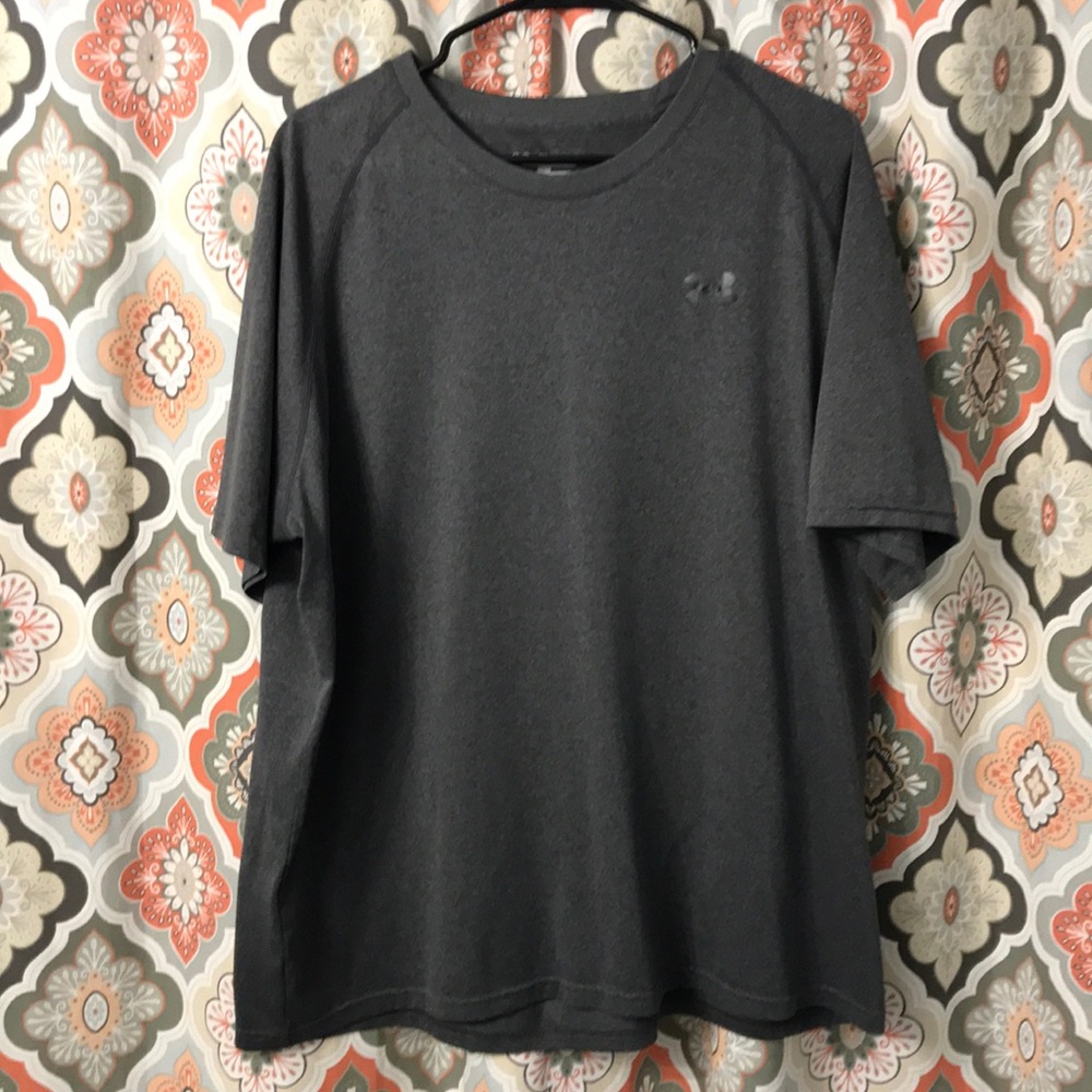 under armour T-shirt